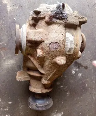 BMW X3 E83 Rear differential 