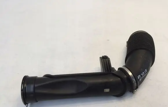 Volvo XC40 Intercooler hose/pipe 32222138