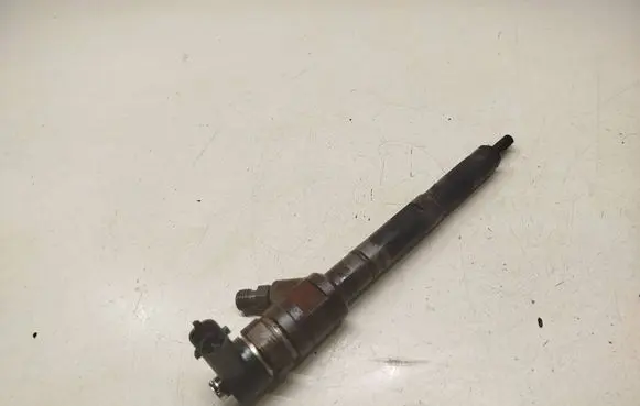 Hyundai H-1, Starex, Satellite Fuel injector 338004a600 0445110278