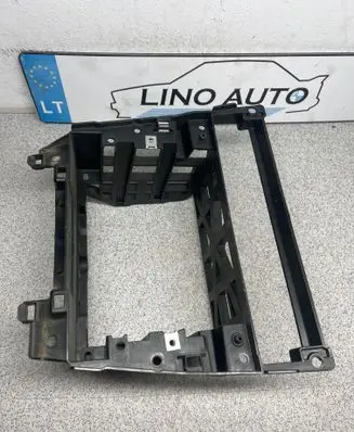 BMW 5 E60 E61 Radio/GPS head unit trim 7034118