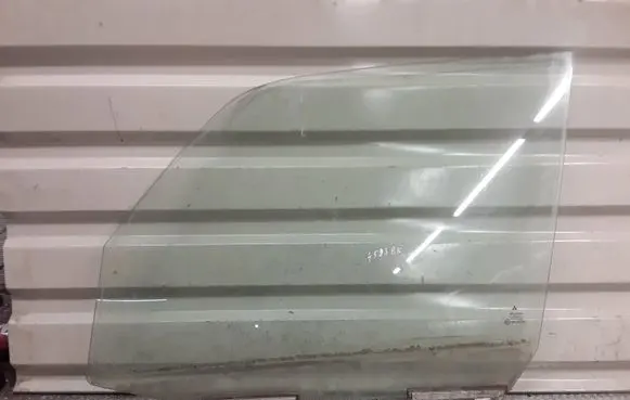 Mitsubishi Pajero Pinin Front door window glass four-door