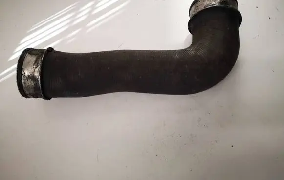 Volkswagen Golf Plus Intercooler hose/pipe 1k0145834l