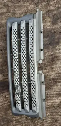 Land Rover Range Rover Sport L320 Radiator trim DHB500390