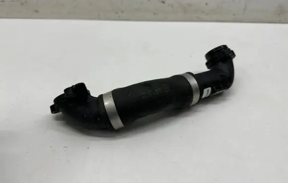 BMW 2 F44 Engine coolant pipe/hose 8645546