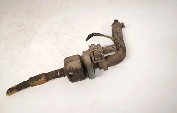 Volkswagen PASSAT B4 Valve vacuum 051133459a