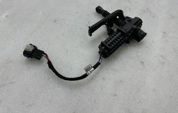 Tesla Model X Front door soft close latching motor 150109500C 150109500A 829618