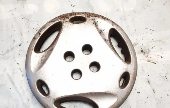 Renault Scenic I R14 wheel hub/cap/trim 7700834970