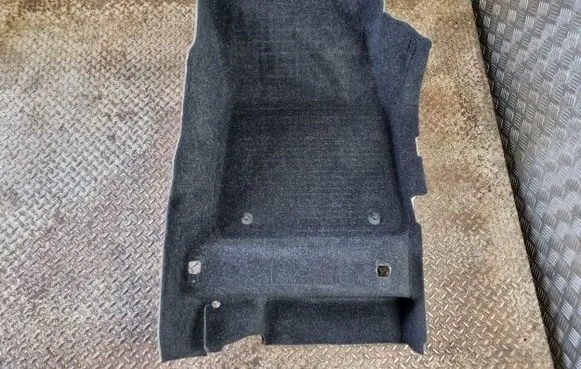 Volvo XC40 Front floor carpet liner 71617042