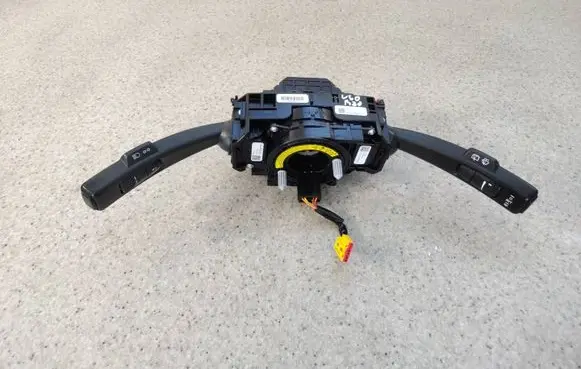 Volvo V60 Wiper turn signal indicator stalk/switch 31327902 31343218