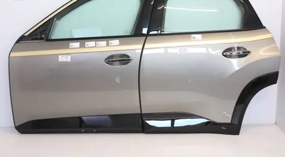 BMW XM Front door 564738222