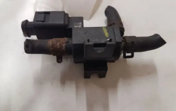 Volkswagen Crafter Turbo solenoid valve 06F906283 590011Z0528