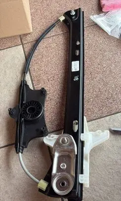 Volkswagen PASSAT B8 Rear window lifting mechanism without motor 3G9839461A