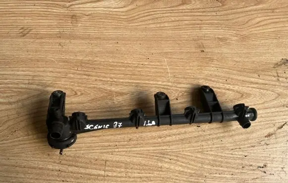 Renault Scenic I Fuel main line pipe 7700864726