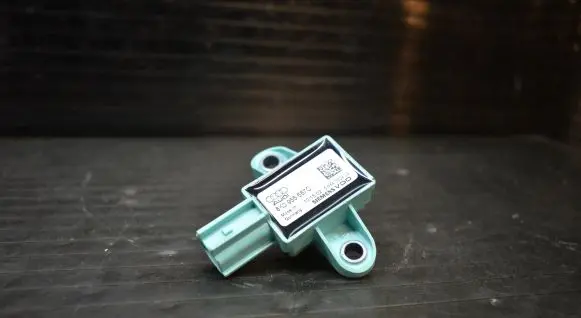 Audi A4 S4 B8 8K Airbag deployment crash/impact sensor 8K0955557C