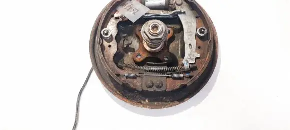 Renault Clio IV Handbrake/parking brake pads 