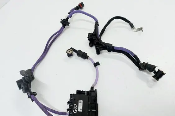 BMW 3 G20 G21 Current control relay 8781592