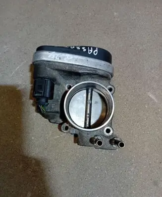Volkswagen PASSAT B6 Throttle valve 06F133062