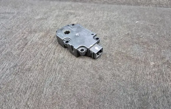 Audi Q7 4M Air flap motor/actuator 4M0820511 4M0820511A S16H02