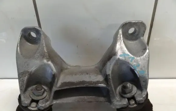 BMW X1 E84 Gearbox mounting bracket