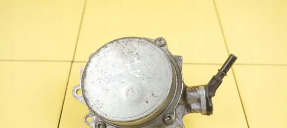 Citroen C3 Picasso Vacuum pump 8FS 28SP17