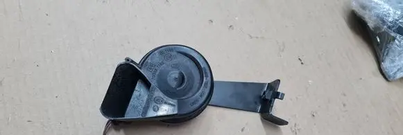 Audi A6 S6 C7 4G Horn signal 4H0951221