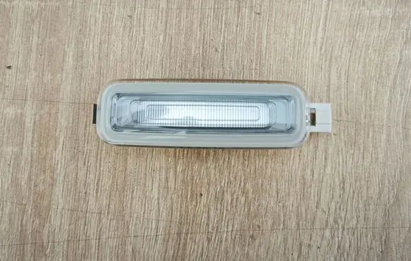 Audi Q3 F3 Front seat light 4M0947105