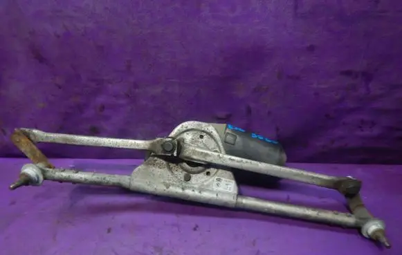 BMW 3 E36 Front wiper linkage and motor 67638363513