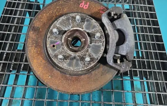 Mazda 3 III Front wheel hub spindle knuckle IMPRK1383483