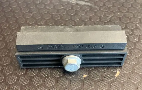 BMW 5 F10 F11 Battery bracket 7592923