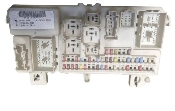 Ford Focus Fuse module 4M5T14A073BJ