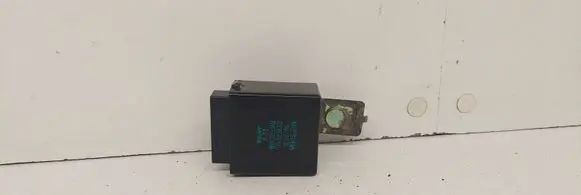 Subaru Forester SF Window wiper relay RK0098