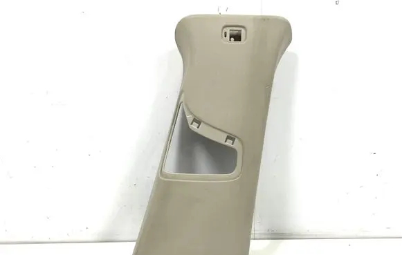 Chevrolet Volt I (B) pillar trim (top) AKW685111 GMW15340