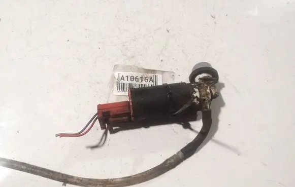 Toyota Avensis T250 Windscreen/windshield washer pump