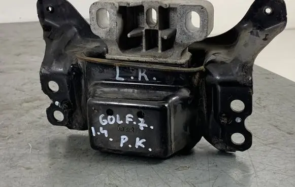 Volkswagen Golf VII Engine mount bracket 5Q0199555AB