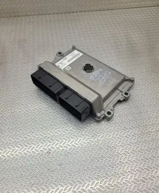 Opel Mokka B Engine control unit/module 9843252980