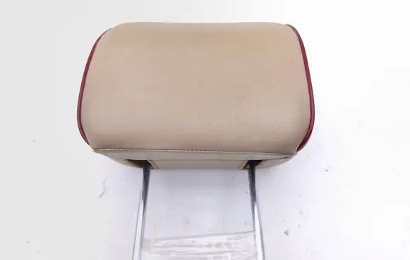 Hyundai Santa Fe Front seat headrest 