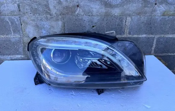 Mercedes-Benz ML W166 Headlight/headlamp A1668207359