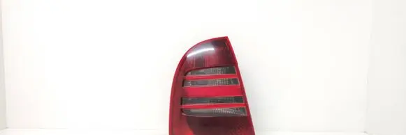 Skoda Superb B5 (3U) Rear/tail lights 3U5945111 3U5945095