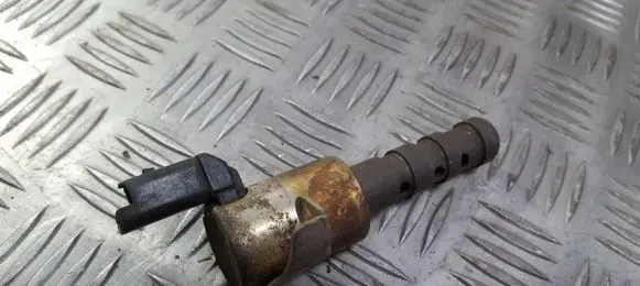 Renault Laguna II Camshaft vanos timing valve 108674
