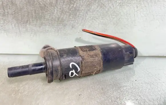 Audi A6 S6 C6 4F Headlight washer pump 3b7955681