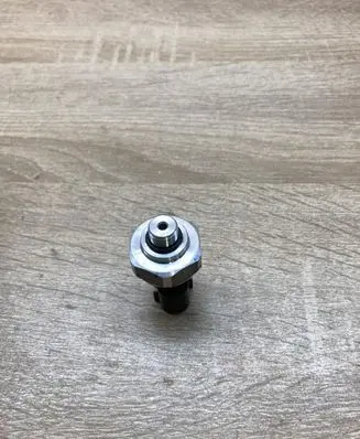 Lexus RX 450H Air conditioning (A/C) pressure sensor 4990007880