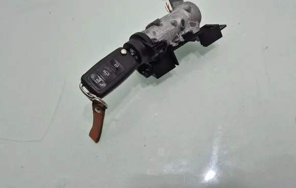 Seat Leon (1P) Ignition lock 1K0905851B
