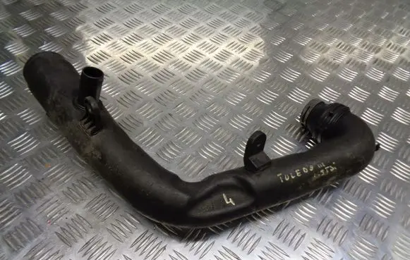 Seat Toledo II (1M) Turbo air intake inlet pipe/hose 1K0129654AD
