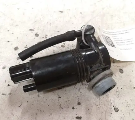 Volvo V40 Windscreen/windshield washer pump 1026810 120717A 873718