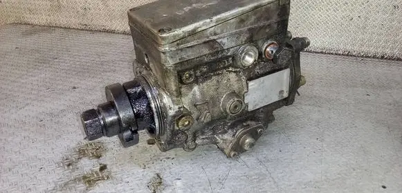 Opel Vectra B Fuel injection high pressure pump 0470504002