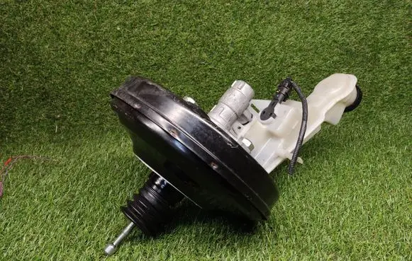 Buick Encore I Brake booster AA3V 88J031
