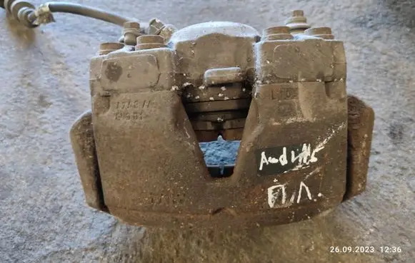 Audi A5 8T 8F Front brake caliper