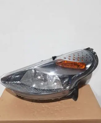Citroen C3 Headlight/headlamp 9685392380