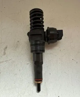 Audi A3 S3 8P Fuel injector 038130073AG