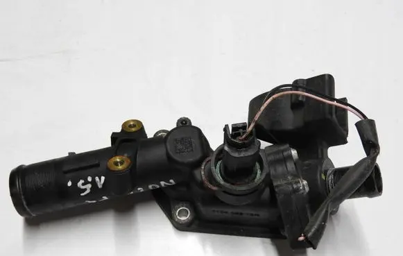 Thermostat/thermostat housing
